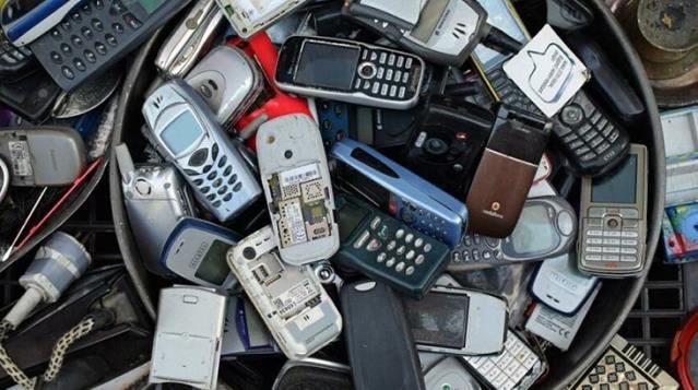 Important recycling movement from England! They will produce gold from old phones and computers.