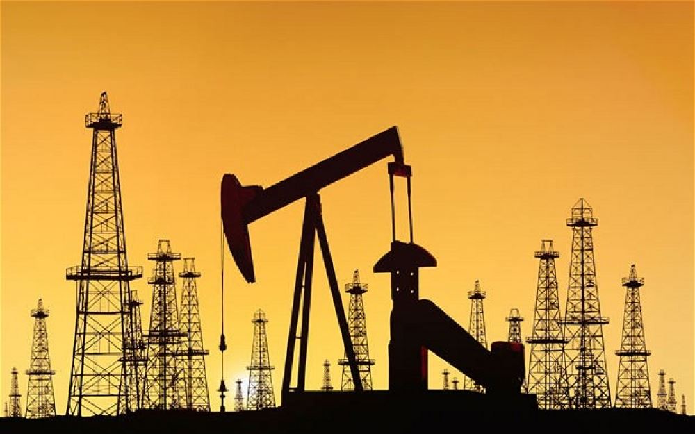 US oil and natural gas production sets record high in August