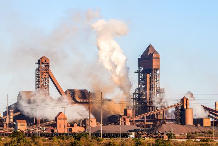 ArcelorMittal South Africa decides not to close its steel plants