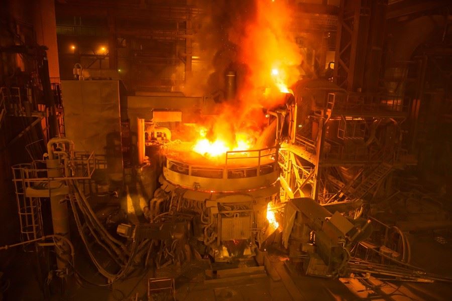 Low-emission electric arc furnace use boosts steel production worldwide