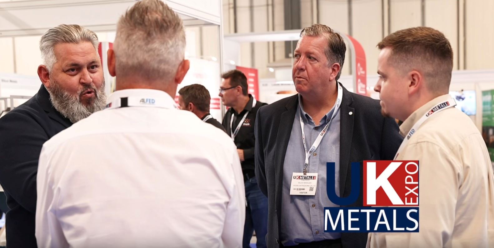 Karbonsuz çeliğe geçiş: UK Metals Expo'da sosyal etkiler tartışıldı