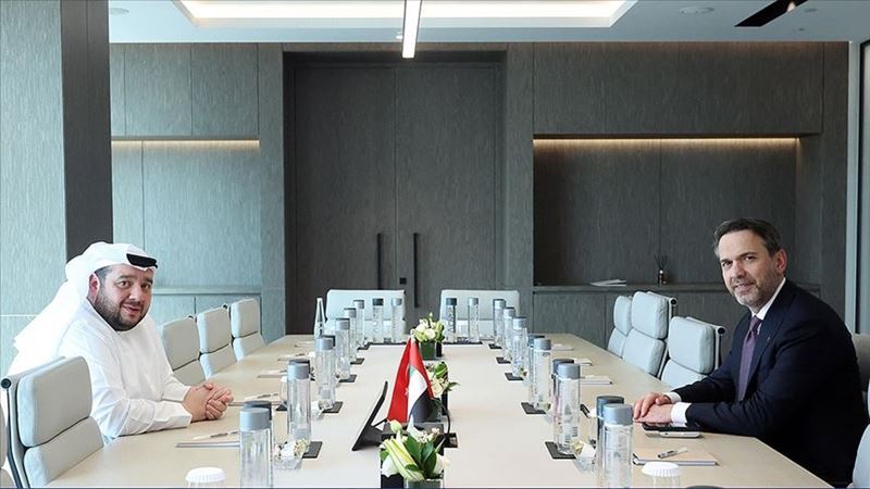 Minister of Energy and Natural Resources Bayraktar met with the Minister of Investment in the UAE