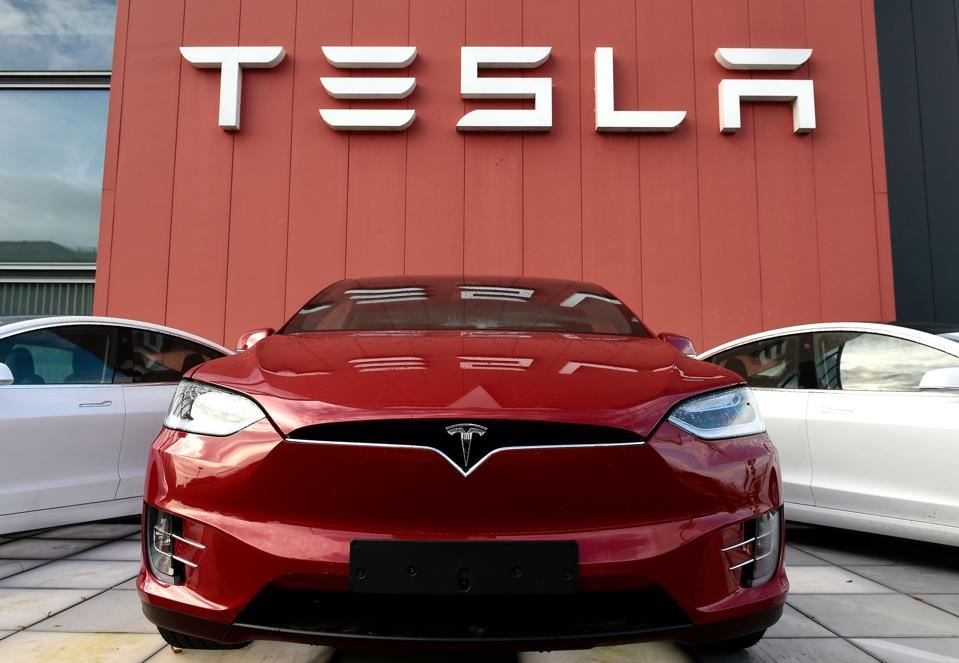 Tesla, Çin’deki yeni enerji depolama fabrikasında üretime başladı