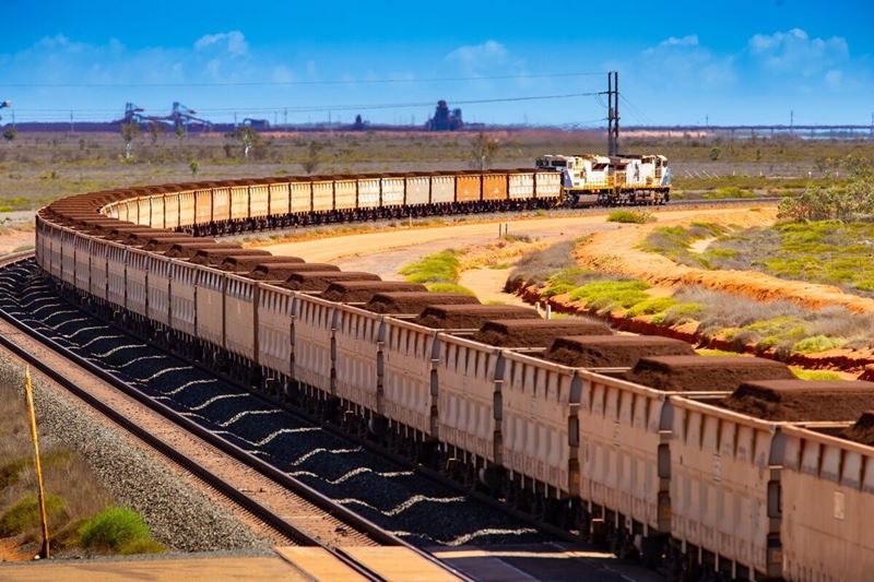 Ukrainian railways increased iron and manganese ore transportation by 2.8% in May
