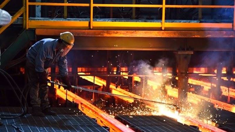 Kore çelik endüstrisi düşük talep ve yüksek stoklarla mücadele ediyor