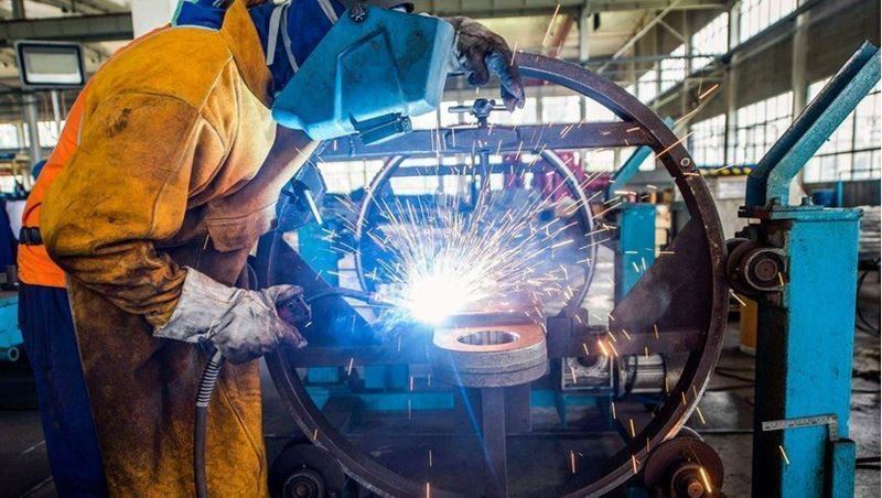 EU industrial production decreased by 2% m/m in September