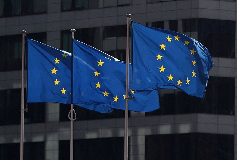 EU approves 16th Russia sanctions package