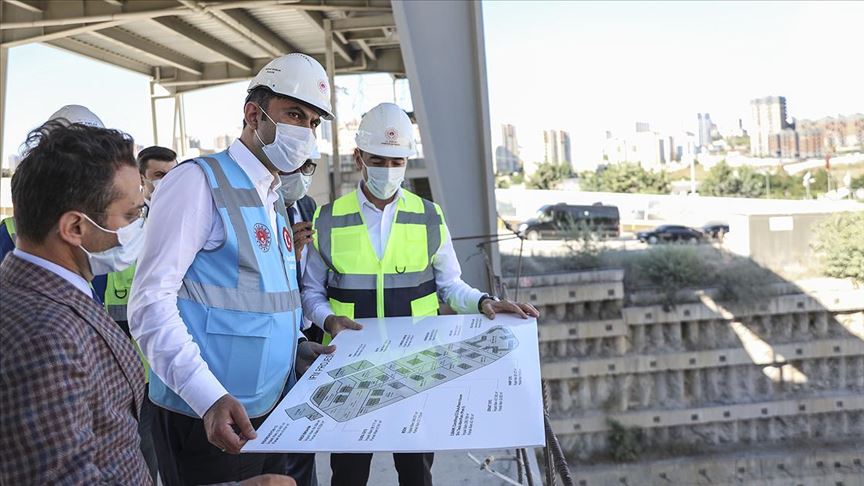 Çevre ve Şehircilik Bakanı Kurum, İstanbul Finans Merkezi'nde incelemelerde bulundu