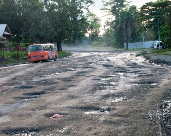 Çin’den Yol İnşa Projeleri