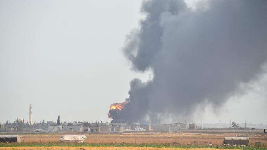 İngiltere Suriye'deki DAEŞ Hedeflerini Bombalamaya Başladı