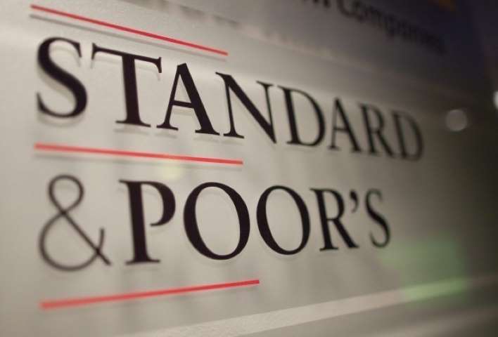 S&P'den Rusya'ya Not İndirimi