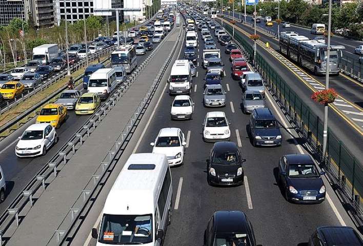 Trafikteki Araç Sayısı 17,6 Milyonu Geçti