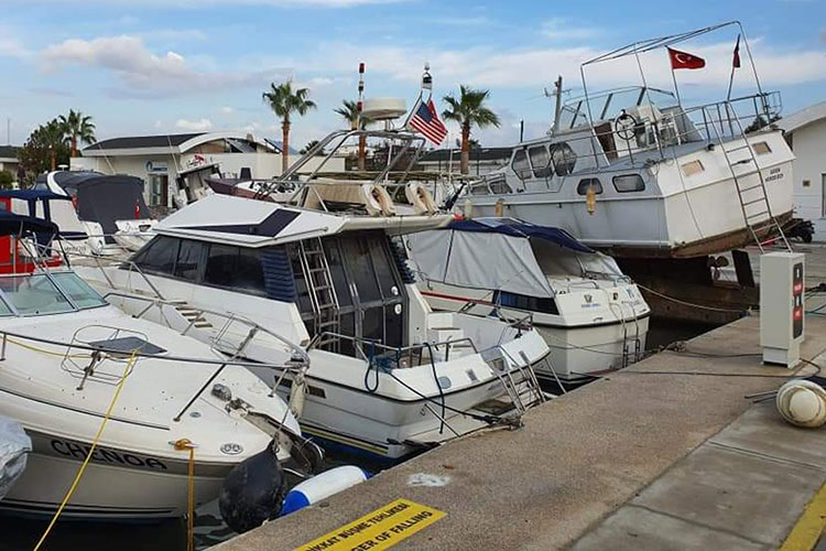 Deprem Seferihisar’ı vurdu! İşte Teos Marina’nın son durumu