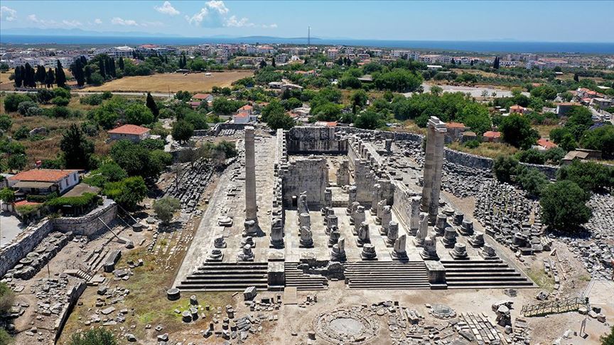 Didim'deki Apollon Tapınağı Ziyaretçilerini Bekliyor