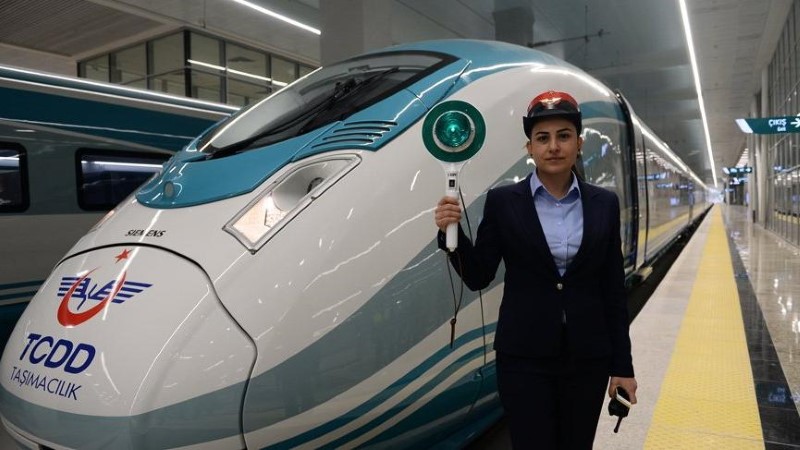 Yüksek Hızlı Tren (YHT) Seferleri 28 Mayıs'ta Başlatılıyor