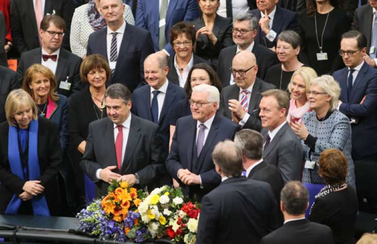 Steinmeier Almanya'nın 12. Cumhurbaşkanı Oldu