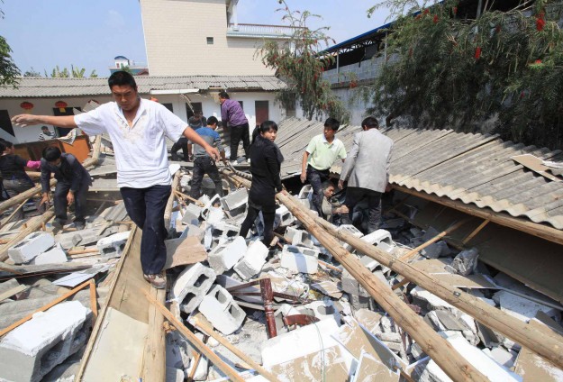 Çin'de 6,6'lık Deprem