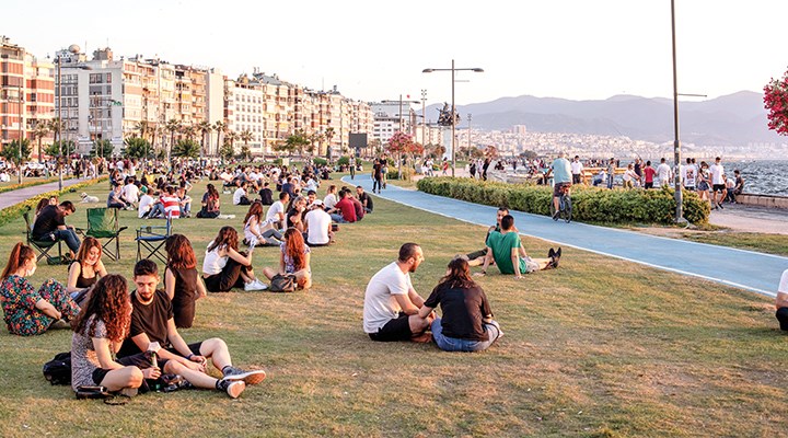 İzmir Normalleşmeye Hazır!