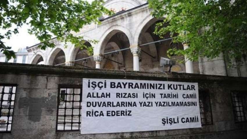 İstanbul Polisine Kırmızı Yelek