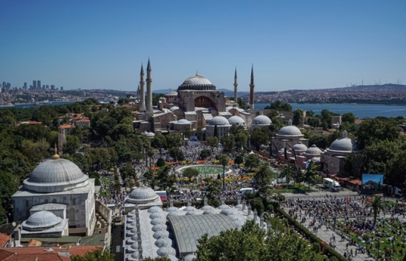 Ayasofya'da tarihi gün