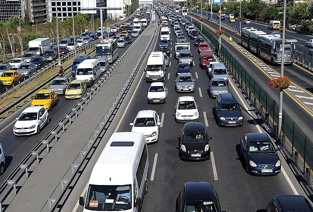 Trafikteki Araç Sayısı 18 Milyonu Geçti