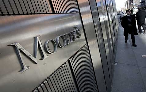 Moody's'in İnadı Türkiye'nin Faiz Eğrisini Zorluyor