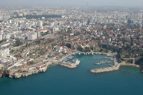 Antalya'ya Gelen Ziyaretçi Sayısı Yüzde 5,1 Arttı